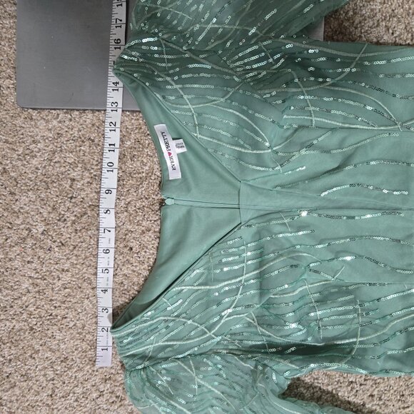 Sz 2XL (US 12) Ever Pretty Light Green Tulle Long-Sleeve Plunge Gown w Sequins - Picture 5 of 10